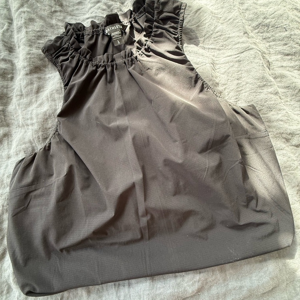 Athleta Levitate Poplin Tank Black L